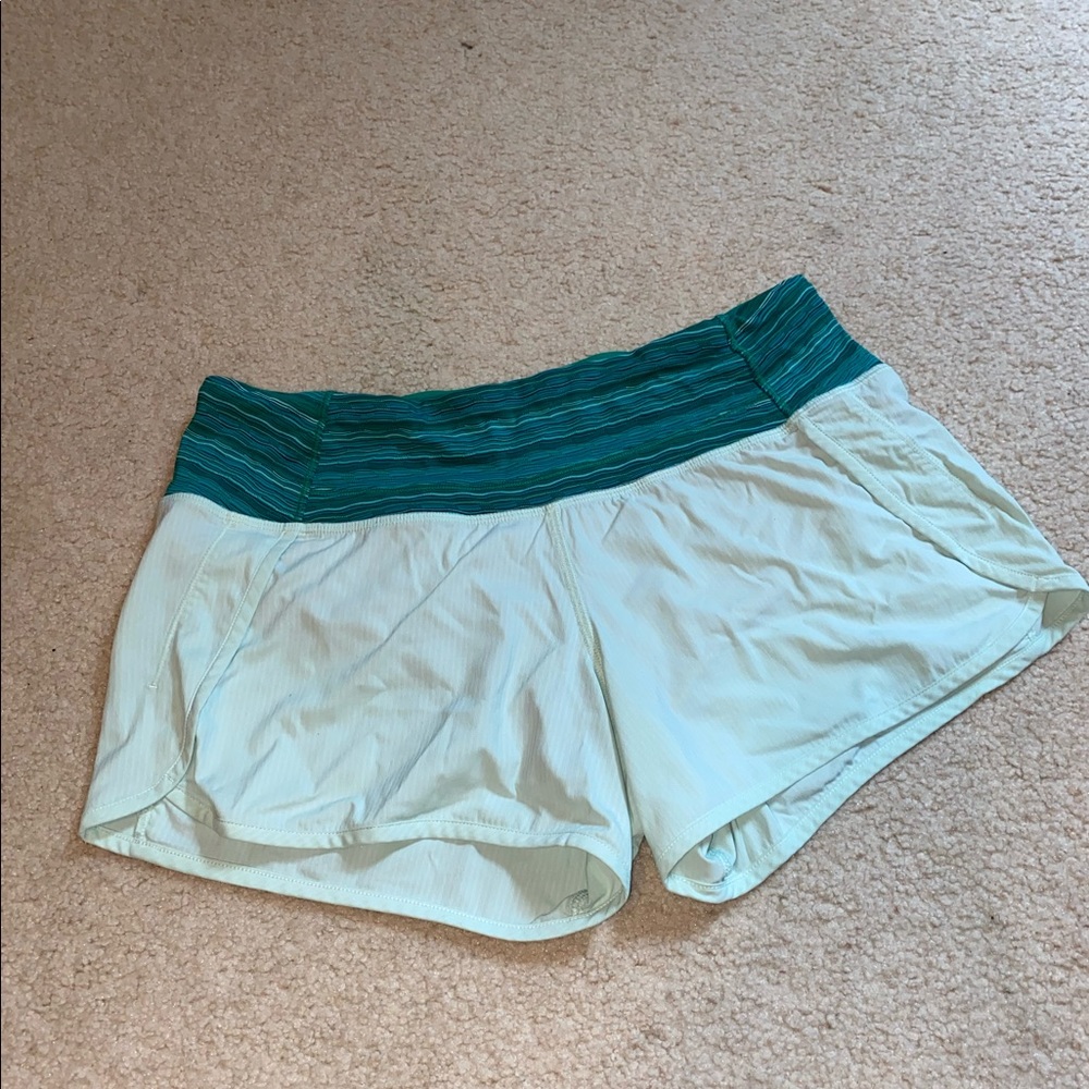 Lululemon shorts size 6